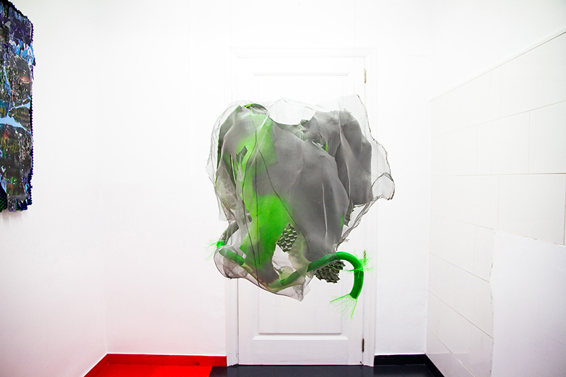 kate steciw live laugh love installation